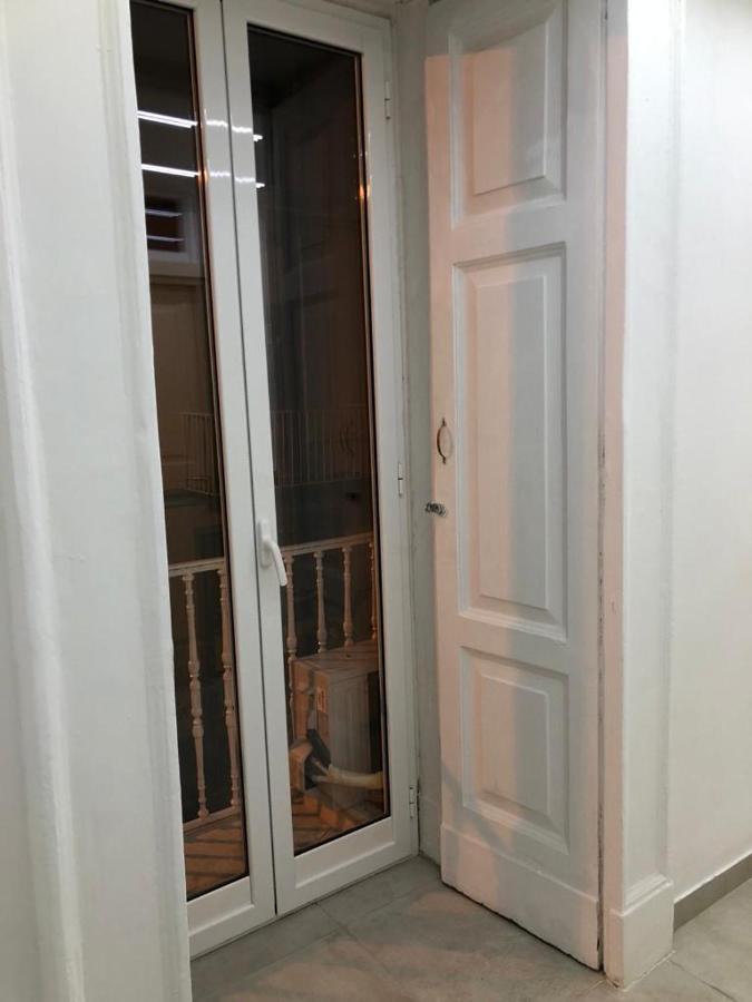 Nadyle House Hotell Napoli Eksteriør bilde