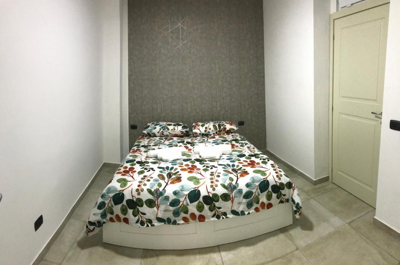 Nadyle House Hotell Napoli Eksteriør bilde